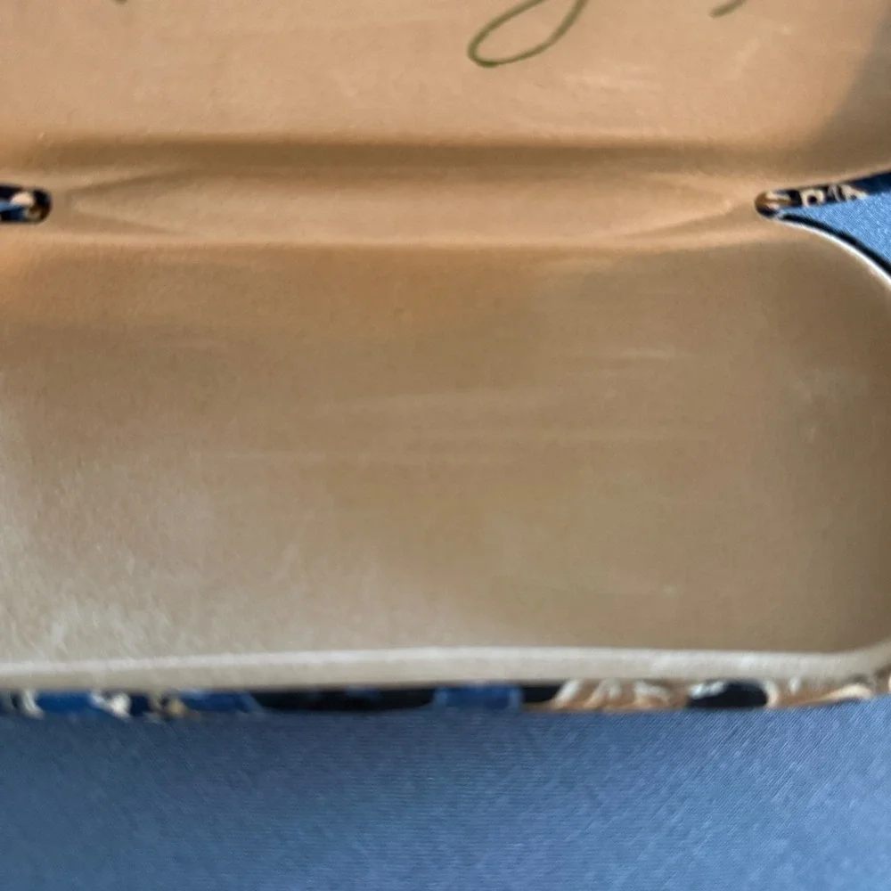 Vera Bradley Blue Gold Paisley Quilted Hard Shell Eyeglass Sunglasses Case